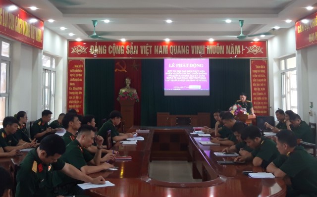 Đảng ủy - Ban CHQS thị xã Mỹ Hào: Tổ chức lễ phát động đợt thi đua cao điểm