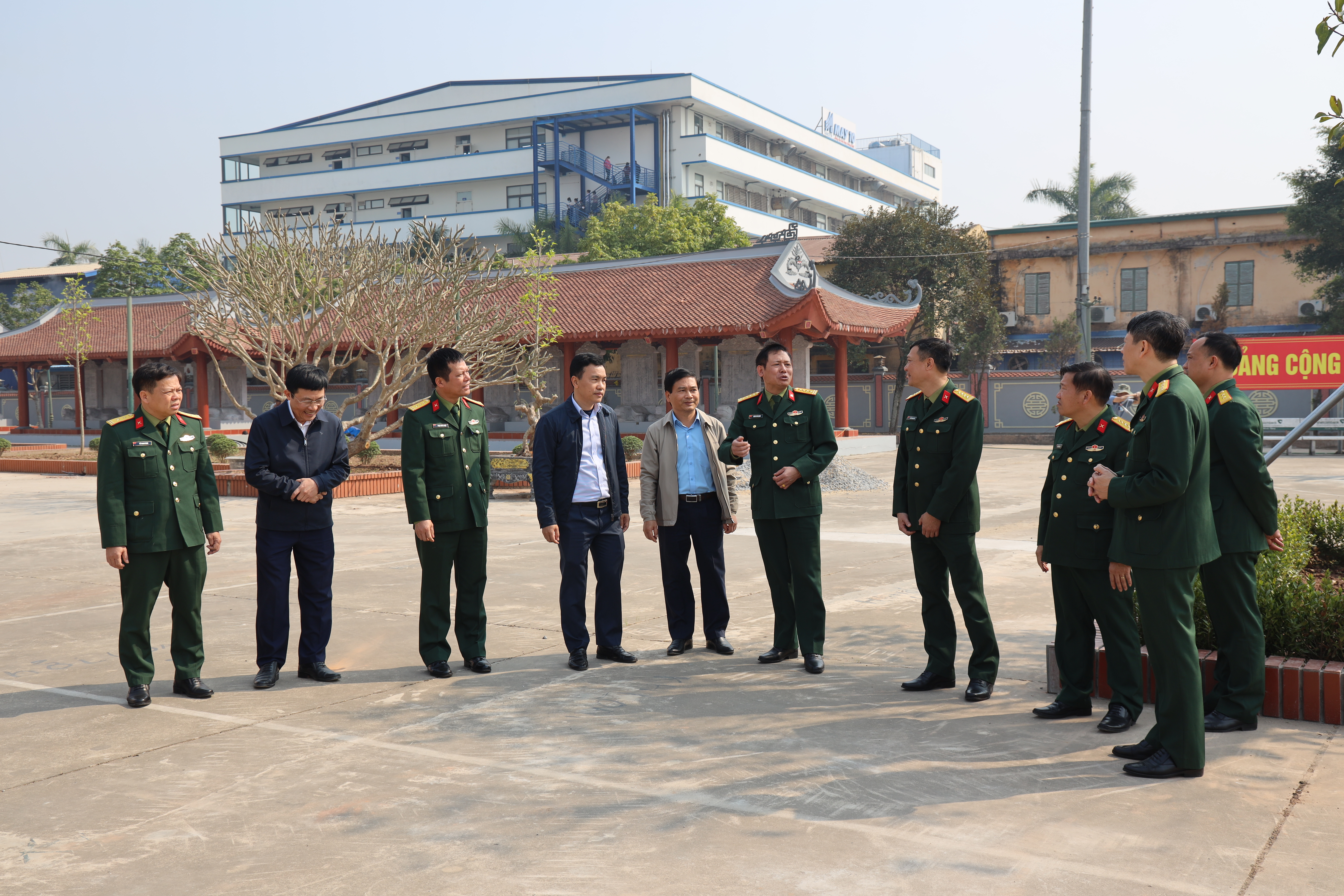 Phòng Công tác quần chúng và Bộ CHQS tỉnh: Khảo sát địa điểm, thống nhất chương trình tổ chức ngày hội tòng quân