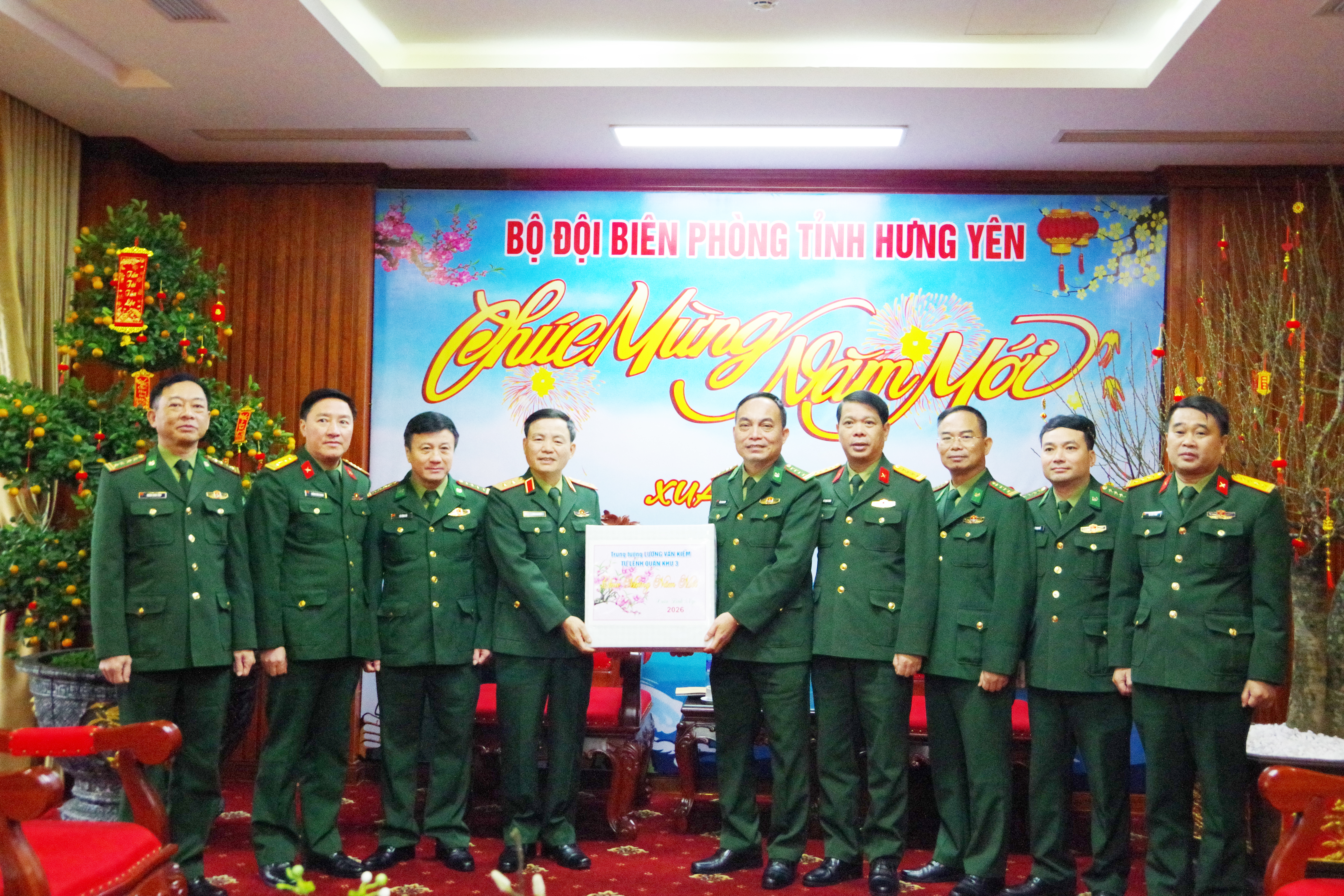 Tư lệnh Quân khu 3: Thăm, làm việc tại Ban Chỉ huy Bộ đội Biên phòng