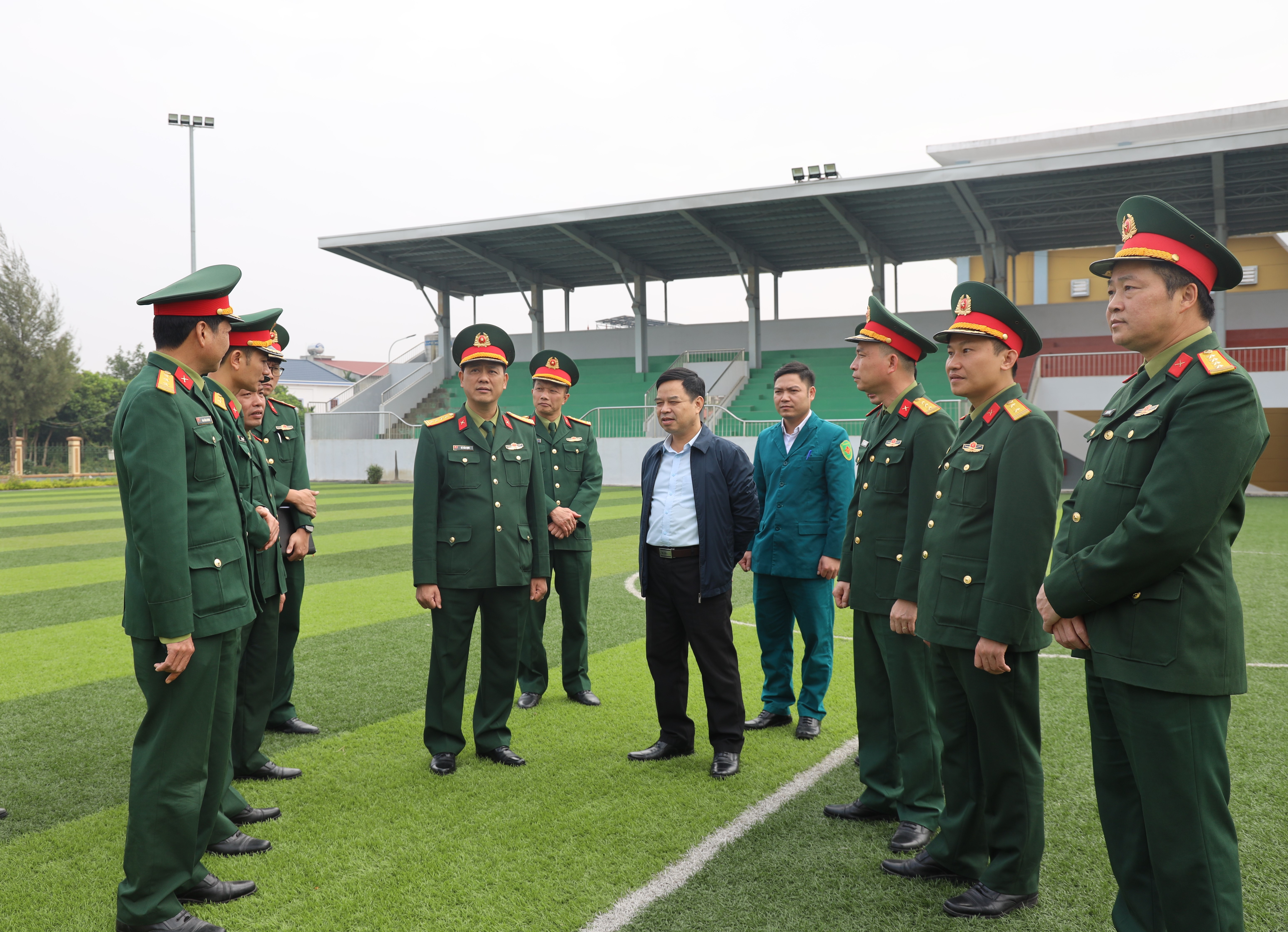 Đồng chí Chỉ huy trưởng Bộ CHQS tỉnh: Kiểm tra địa điểm tổ chức giao nhận quân năm 2026
