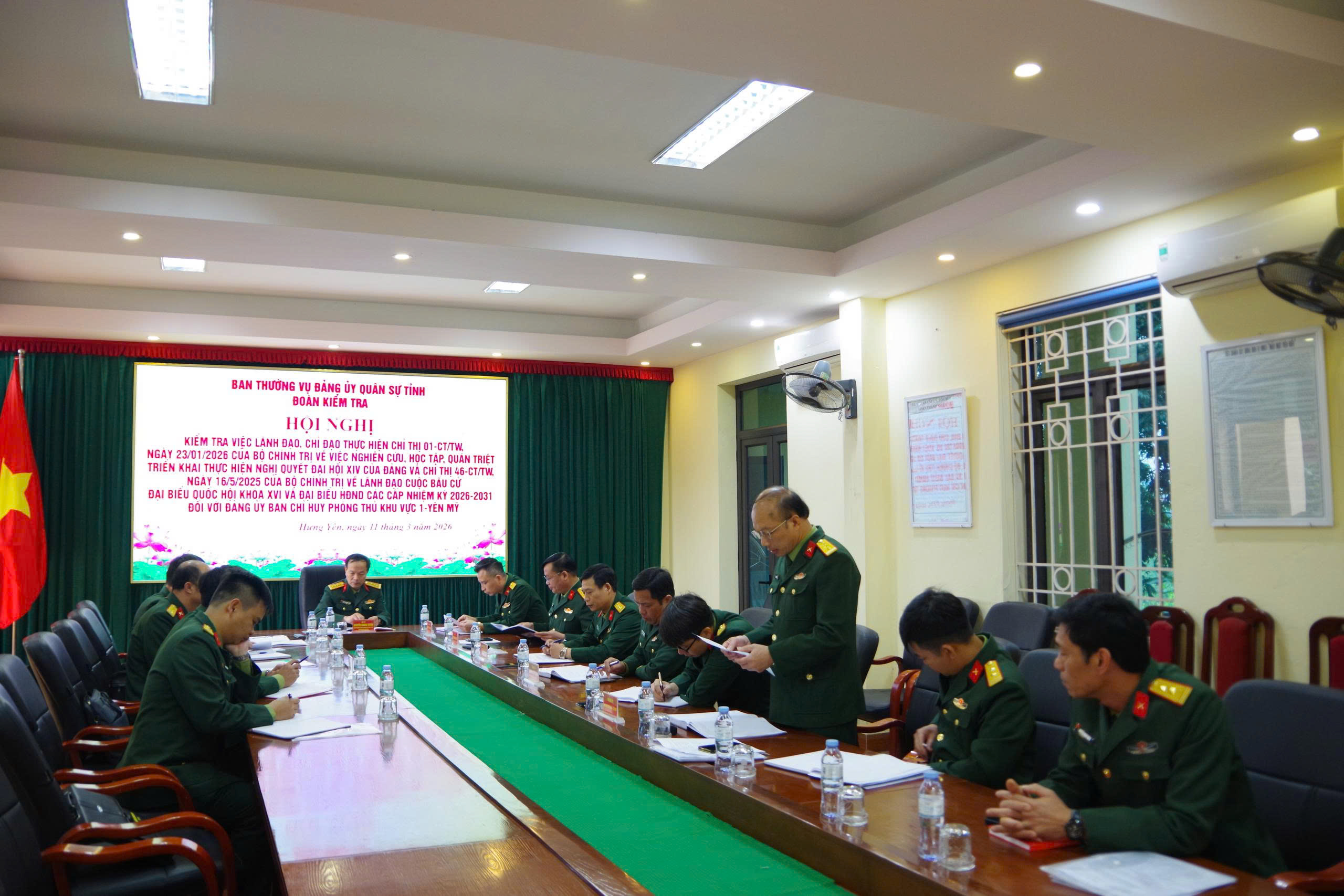 Ban Thường vụ Đảng uỷ Quân sự tỉnh kiểm tra việc lãnh đạo, chỉ đạo thực hiện Chỉ thị số 01-CT/TW và Chỉ thị số 46-CT/TW tại Ban Chỉ huy PTKV1 - Yên Mỹ