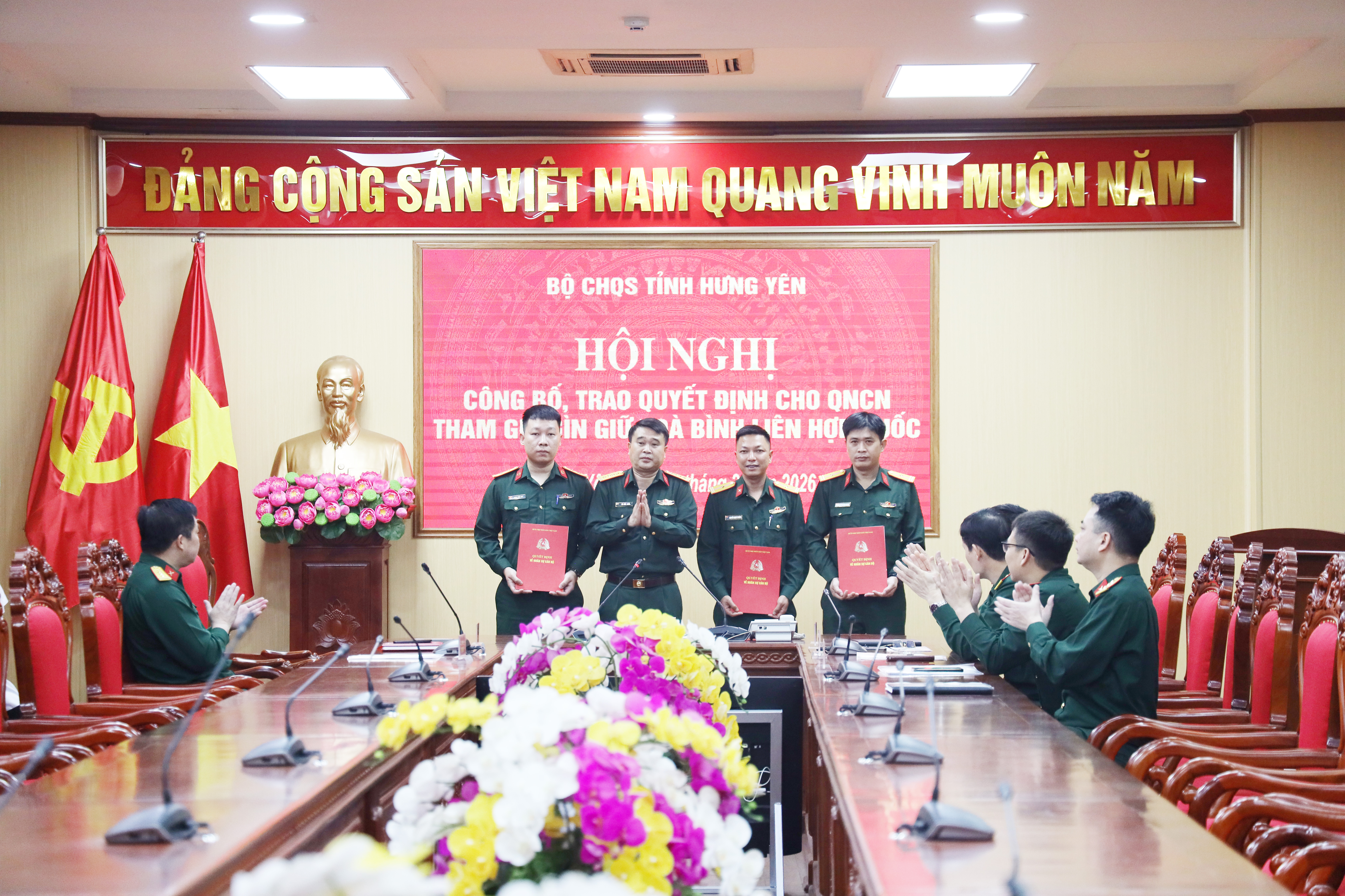 Bộ CHQS tỉnh Hưng Yên: Công bố, trao quyết định và giao nhiệm vụ quân nhân tham gia lực lượng gìn giữ hòa bình Liên Hợp Quốc