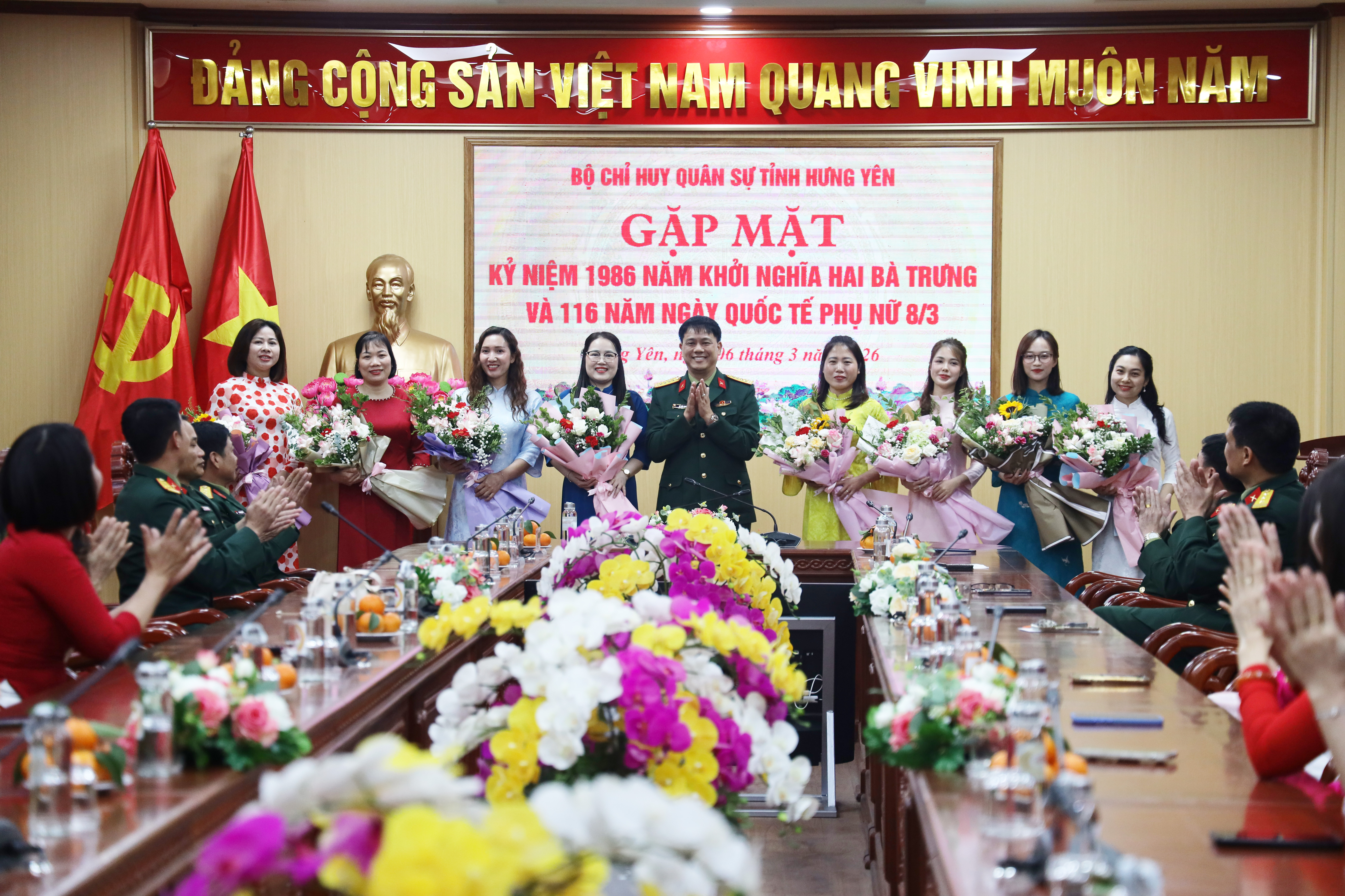 Bộ CHQS tỉnh Hưng Yên: Gặp mặt kỷ niệm 116 năm Ngày Quốc tế Phụ nữ (8/3); 1986 năm khởi nghĩa Hai Bà Trưng