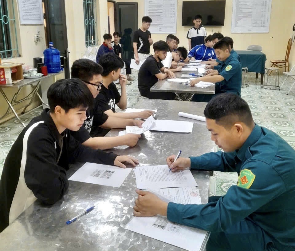 Xã Chí Minh tổ chức đăng ký nghĩa vụ quân sự lần đầu cho công dân nam trong độ tuổi 17 năm 2026