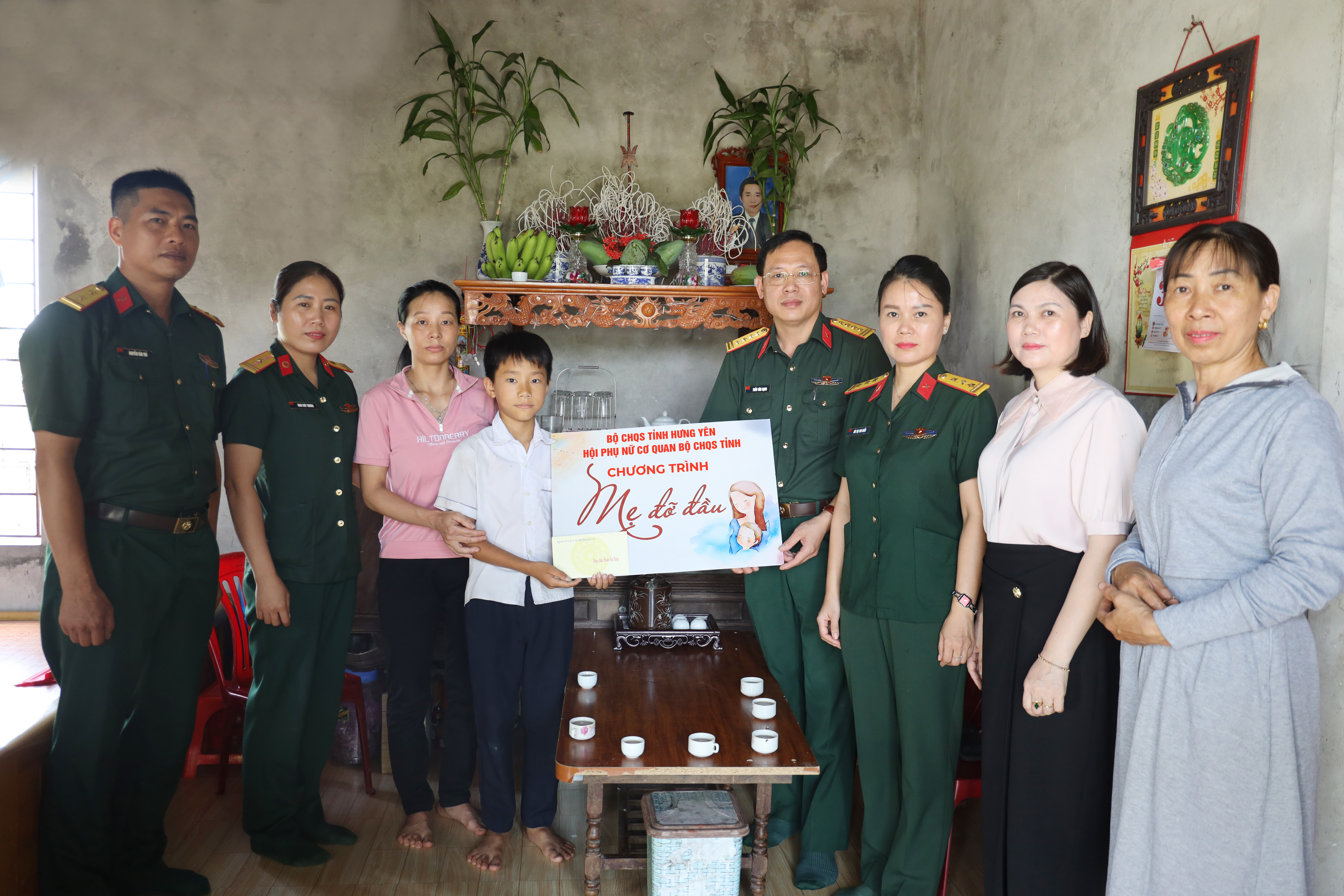 Bộ CHQS tỉnh Hưng Yên: Thực hiện Chương trình “Mẹ đỡ đầu”