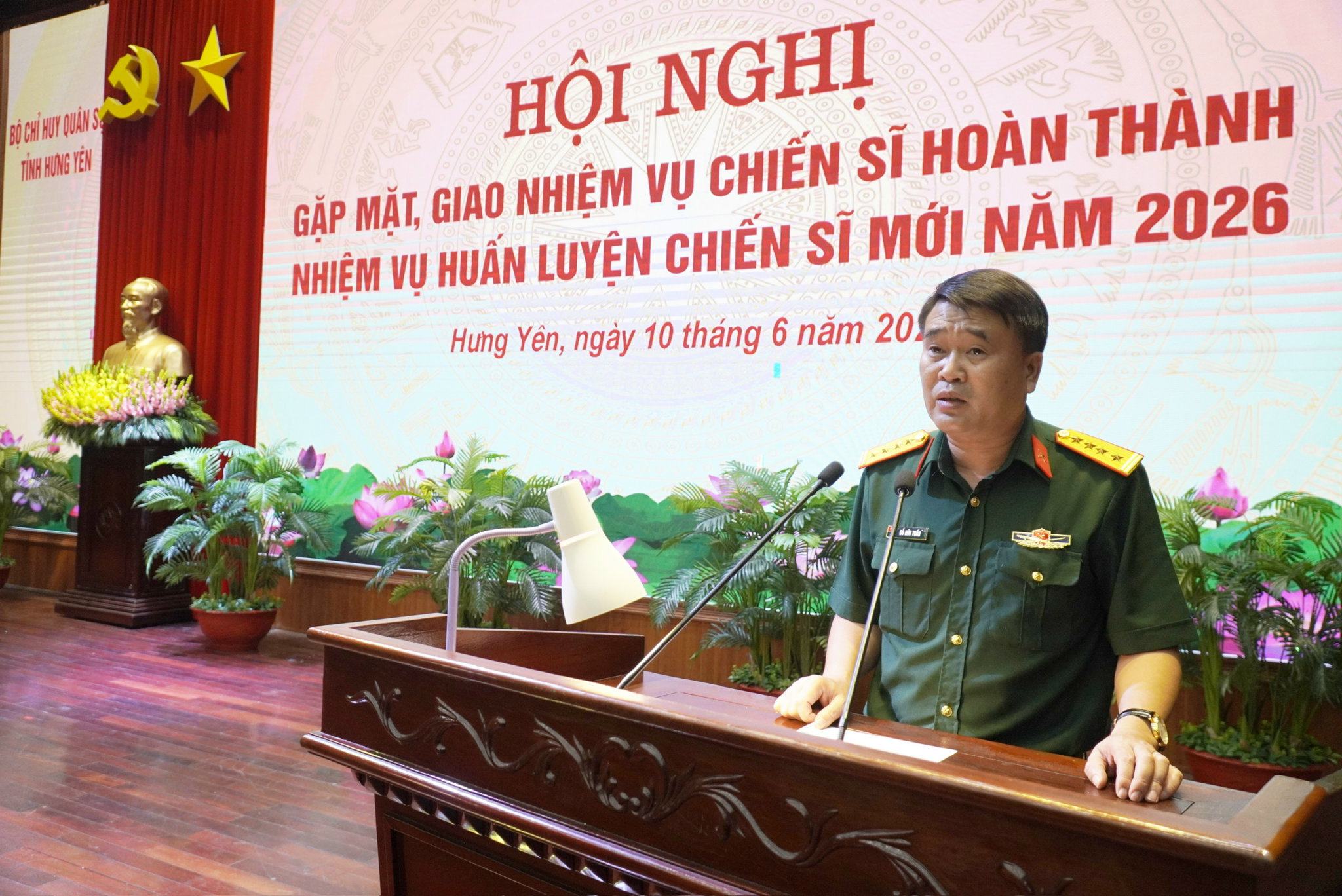 Bộ CHQS tỉnh Hưng Yên: Gặp mặt, giao nhiệm vụ chiến sĩ hoàn thành huấn luyện chiến sĩ mới năm 2026