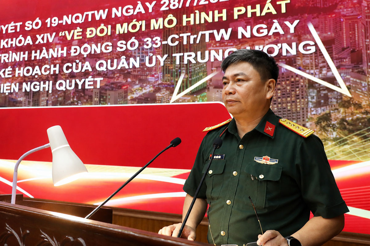Đảng ủy Quân sự tỉnh Hưng Yên: Tổ chức Hội nghị nghiên cứu, học tập, quán triệt và triển khai thực hiện Nghị quyết Hội nghị lần thứ Ba, Ban Chấp hànhTrung ương Đảng khóa XIV