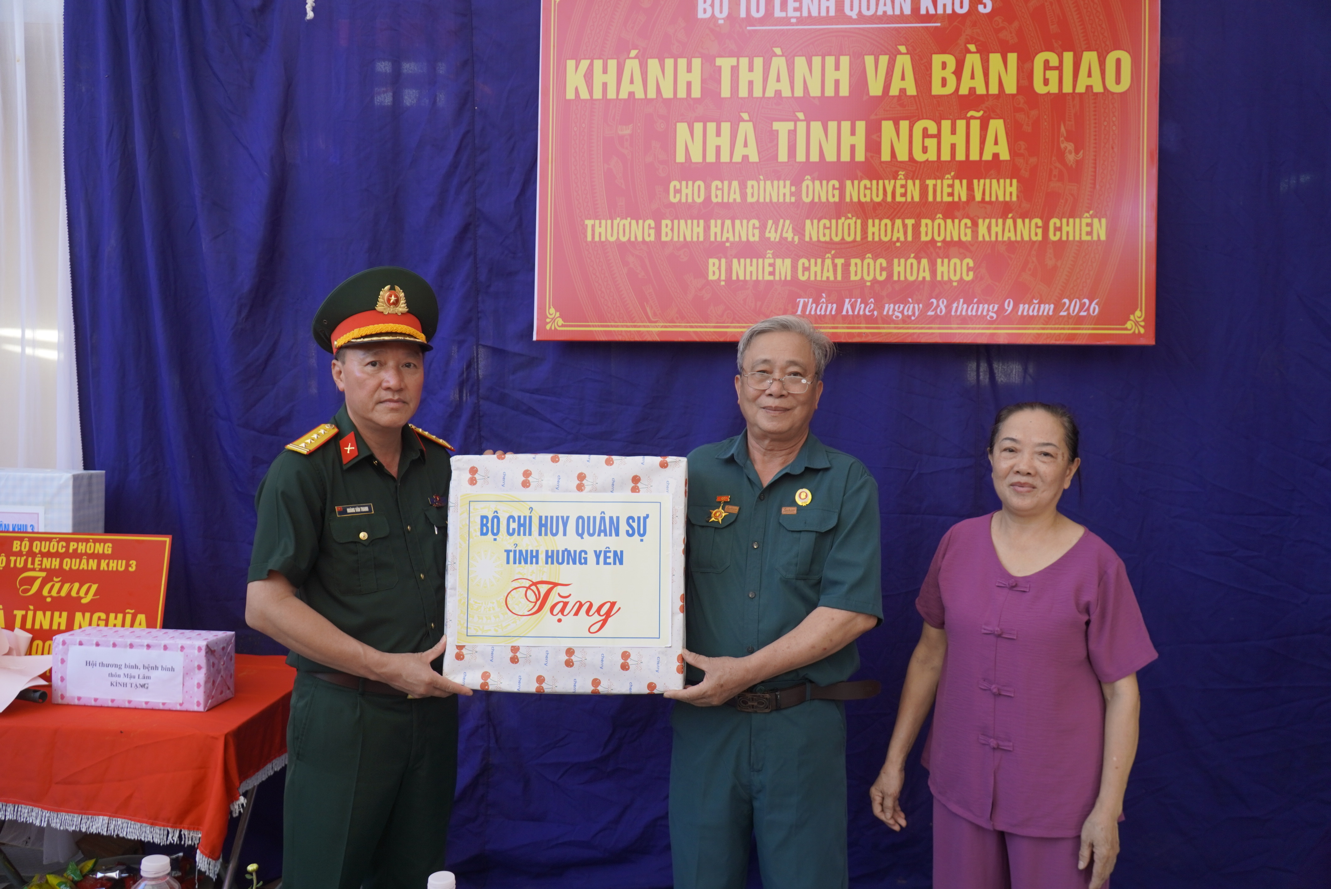 Bộ CHQS tỉnh Hưng Yên: Khánh thành và bàn giao nhà tình nghĩa