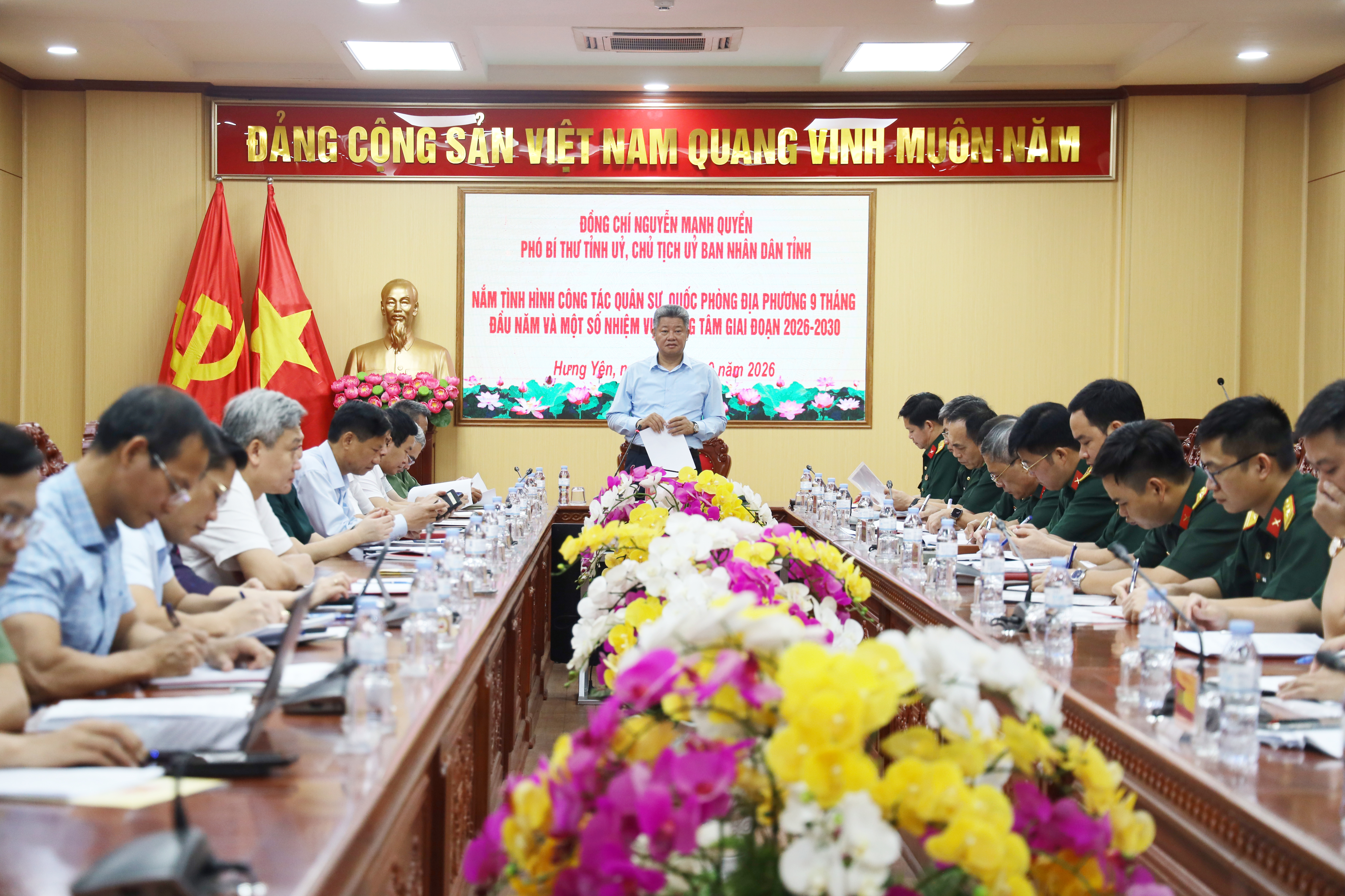 Đồng chí Nguyễn Mạnh Quyền, Phó Bí thư Tỉnh ủy, Chủ tịch UBND tỉnh làm việc với Bộ Chỉ huy Quân sự tỉnh