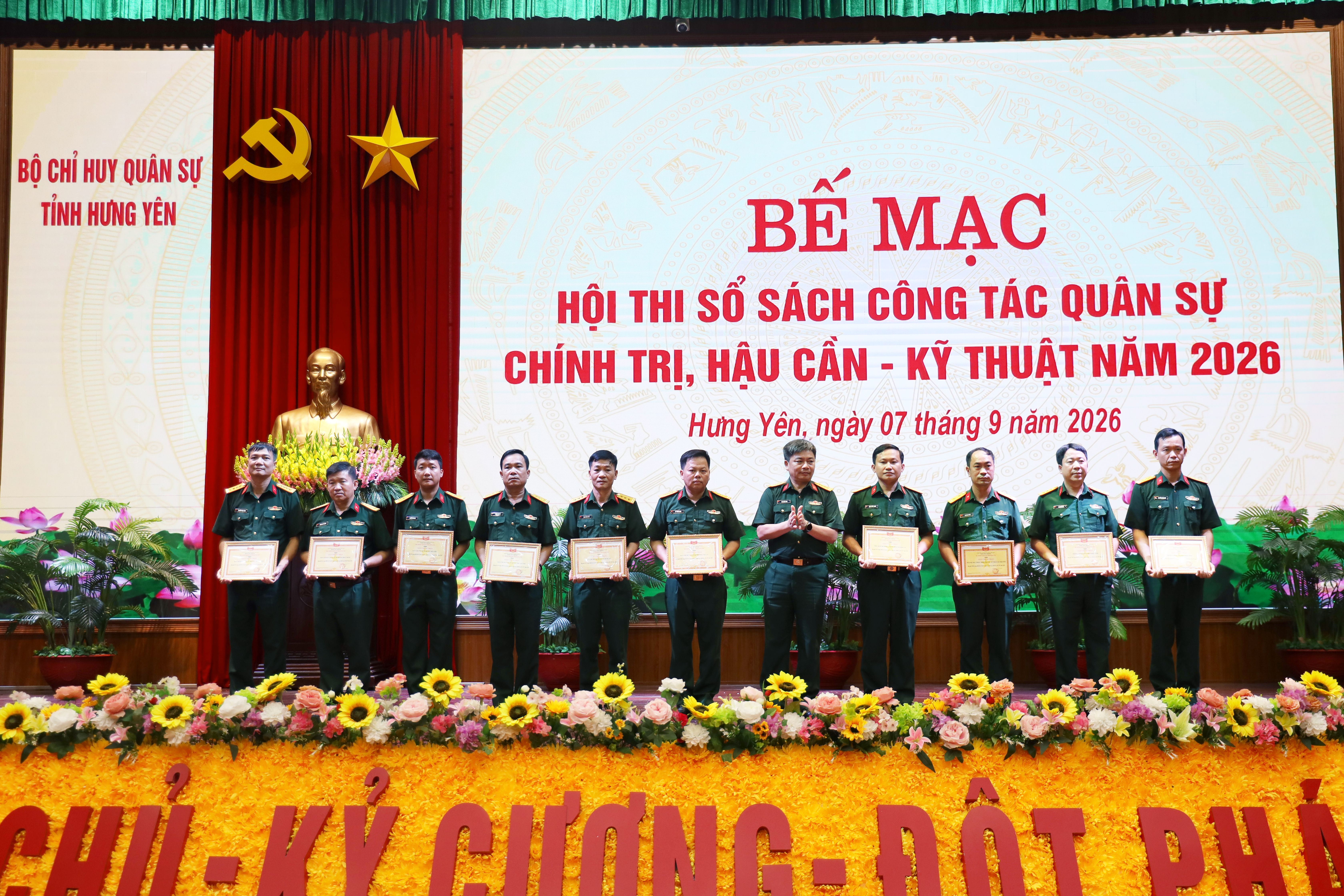 Bộ CHQS tỉnh Hưng Yên: Bế mạc Hội thi sổ sách công tác quân sự, chính trị, hậu cần - kỹ thuật năm 2026