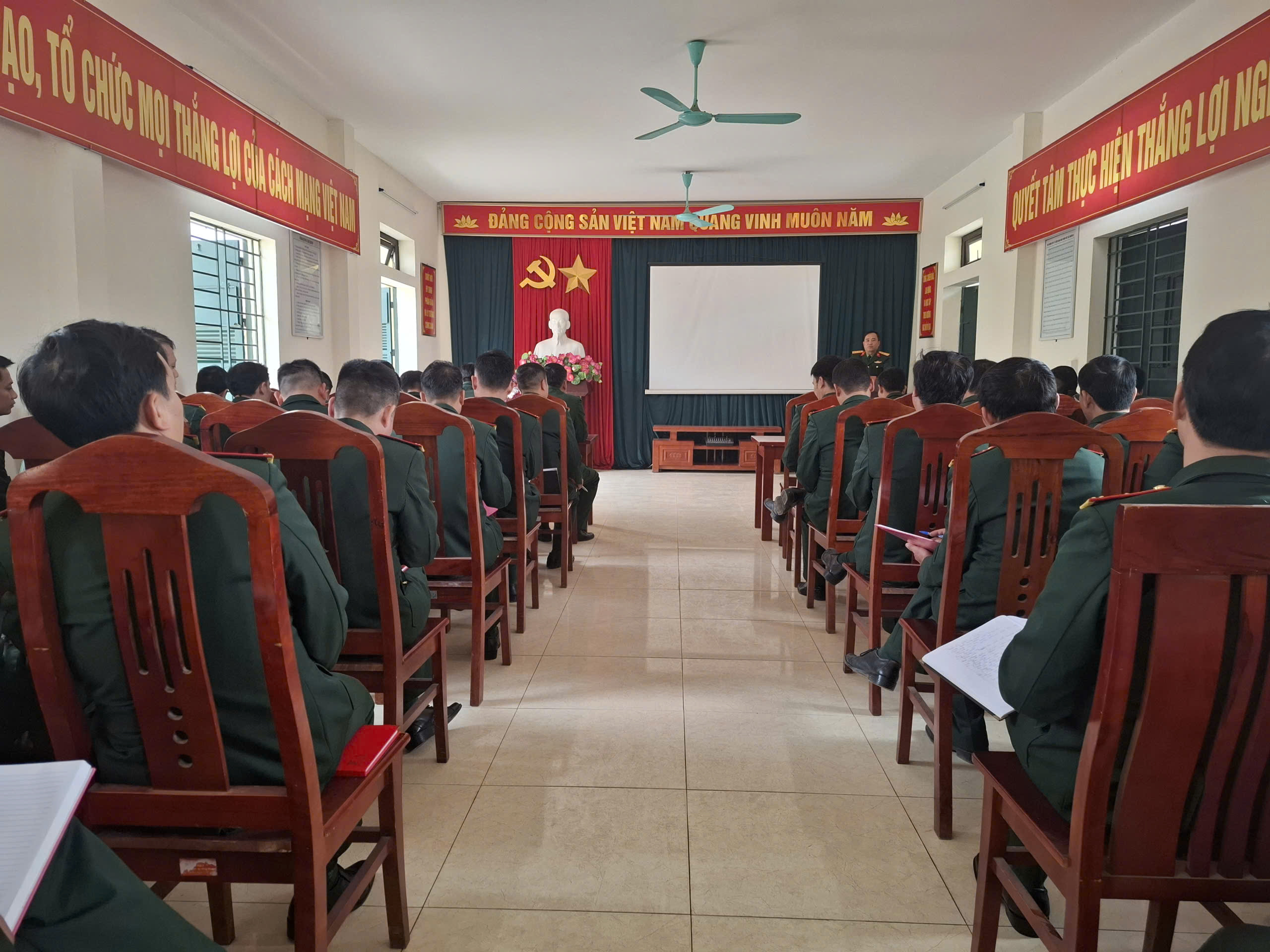 Trung đoàn BB126 học tập, quán triệt, triển khai nghị quyết Đại hội đại biểu Đảng bộ Quân đội lần thứ XII