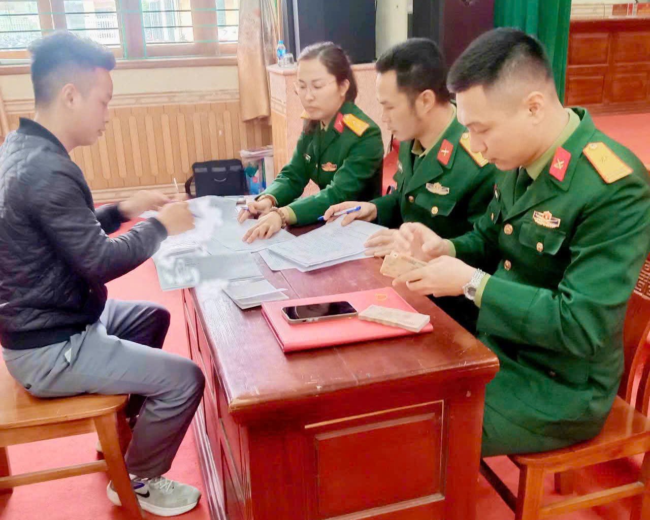 Ban chỉ huy PTKV 2 - Hưng Hà chi trả phụ cấp trách nhiệm quý IV năm 2025