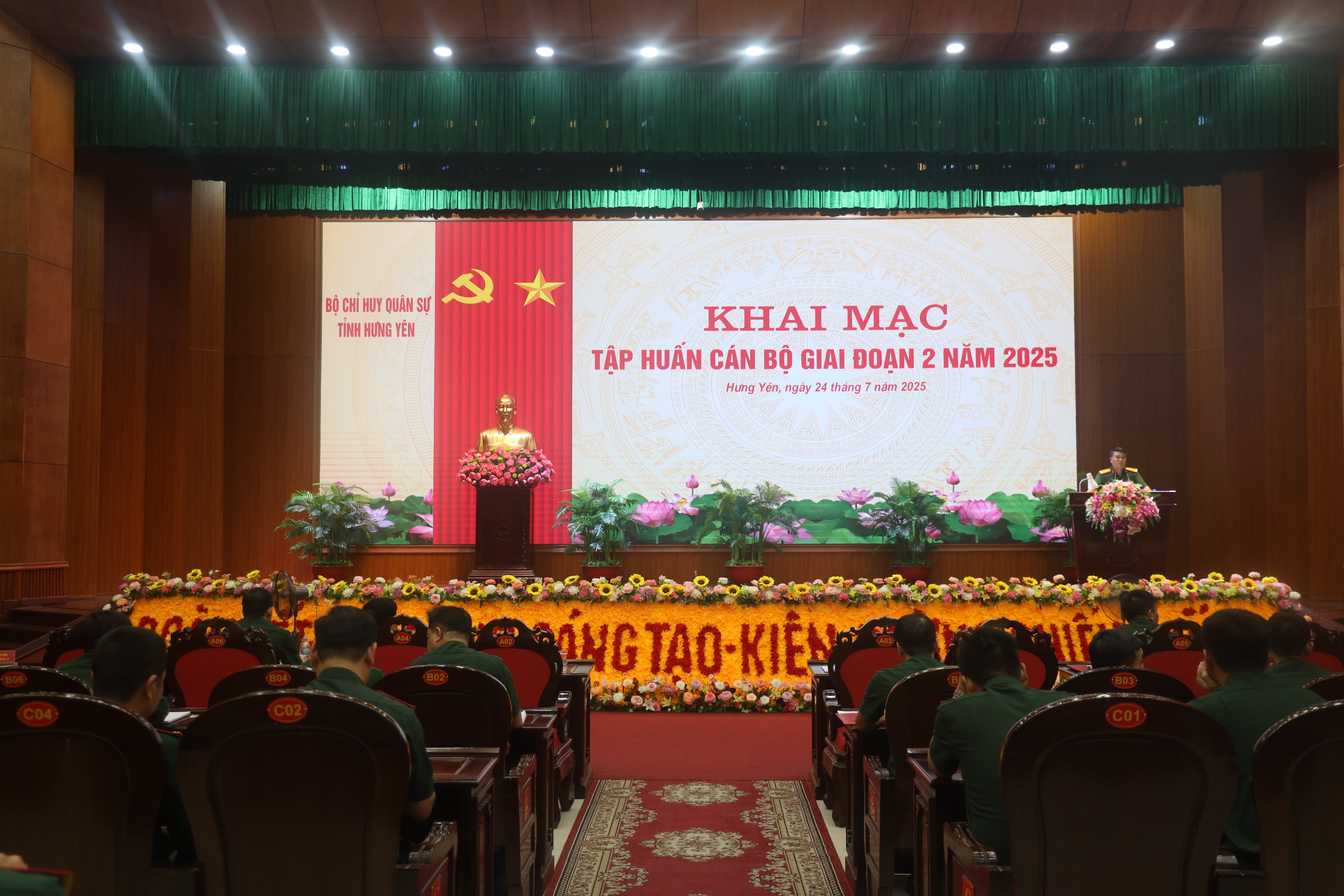 Bộ CHQS tỉnh Hưng Yên: Khai mạc tập huấn cán bộ đợt 2 năm 2025