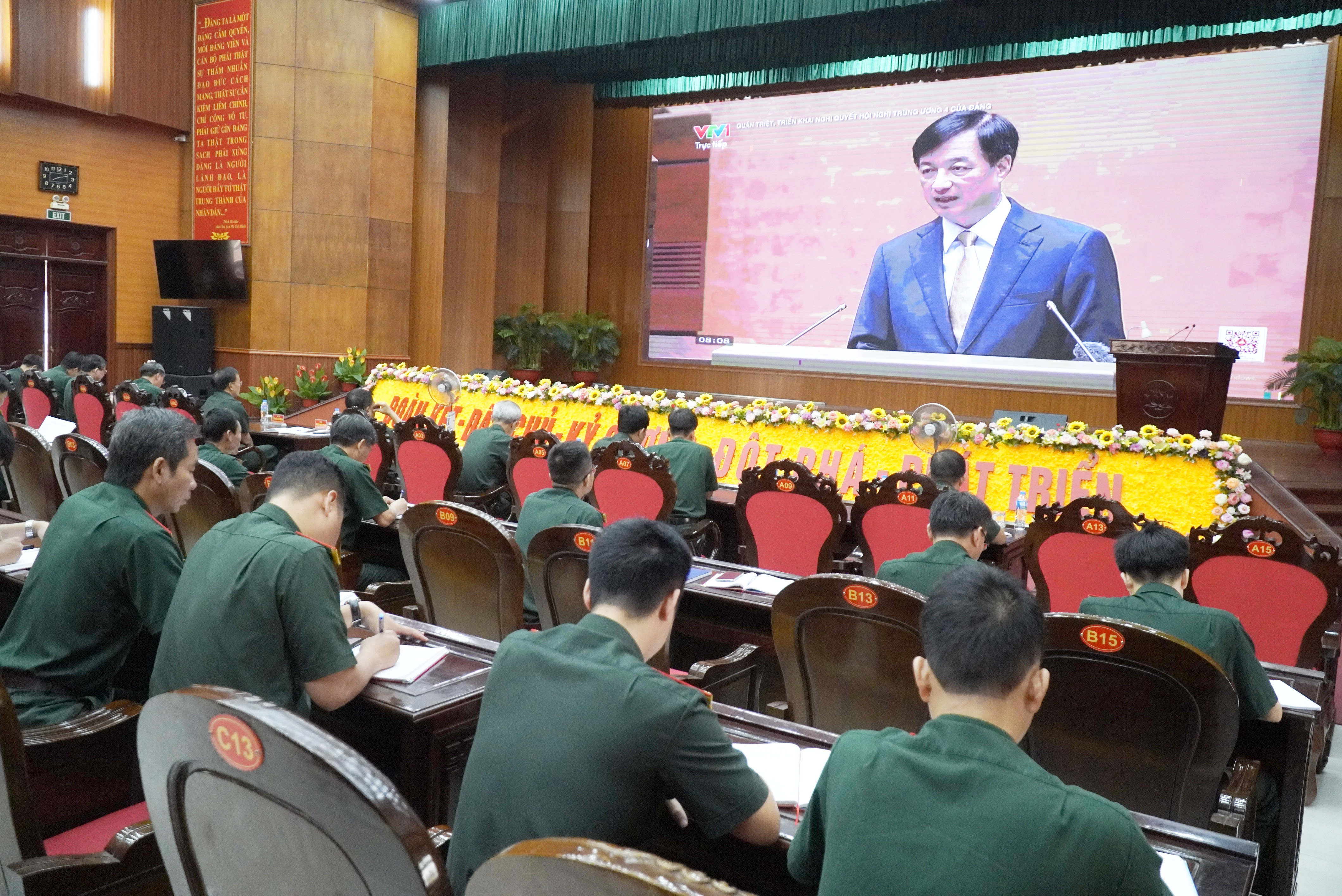 Đảng ủy Quân sự tỉnh Hưng Yên tổ chức tham gia hội nghị toàn quốc nghiên cứu, học tập, quán triệt và triển khai thực hiện Nghị quyết Hội nghị lần thứ tư Ban Chấp hành Trung ương Đảng khóa XIV