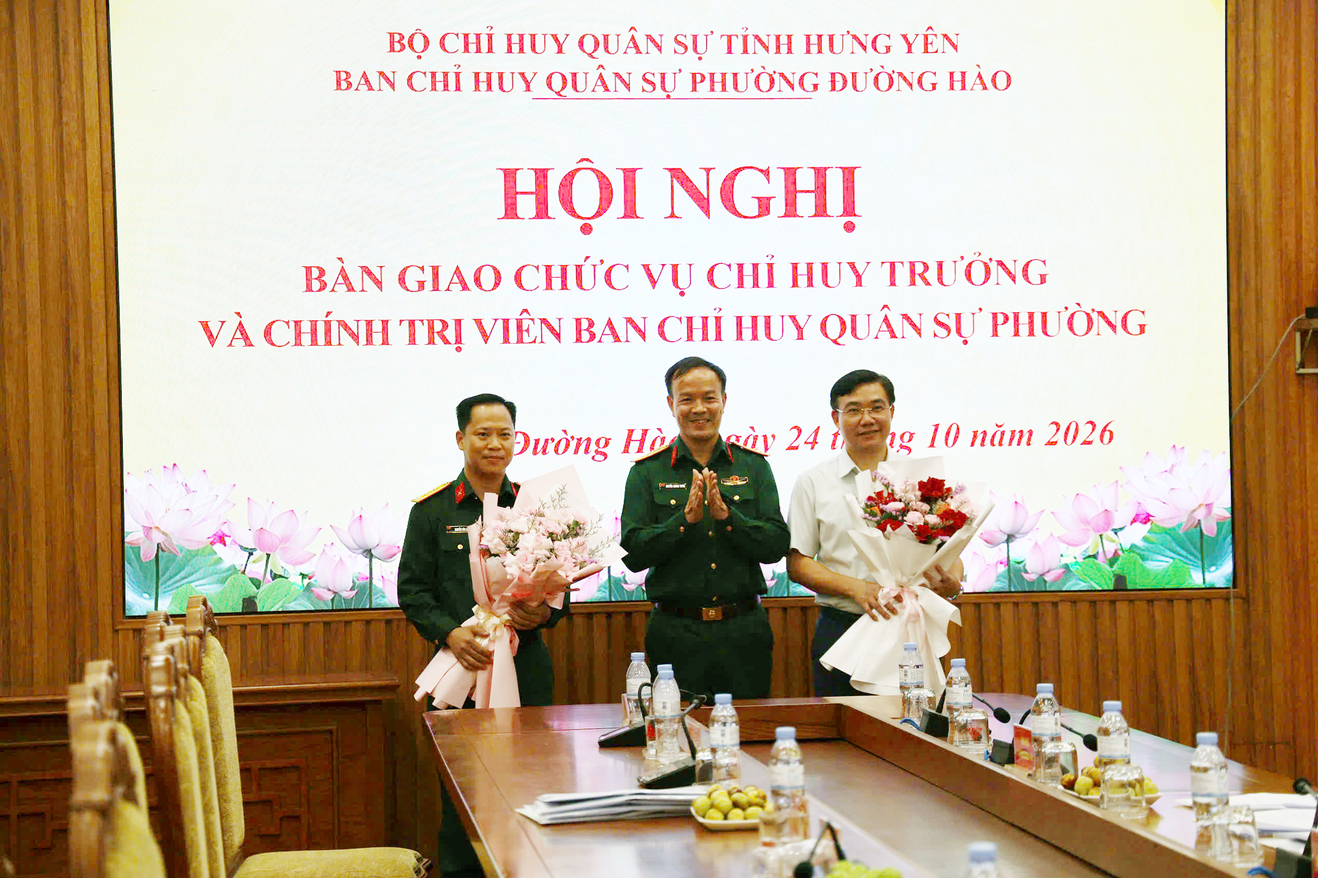 Ban Chỉ huy Quân sự phường Đường Hào: Bàn giao chức vụ Chỉ huy trưởng và Chính trị viên Ban CHQS phường
